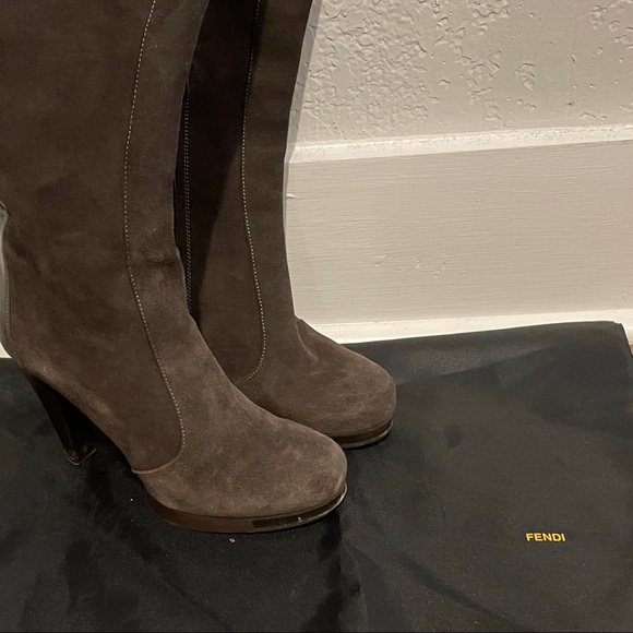 Authentic Fendi Boots size 36.5 - Picture 13 of 13